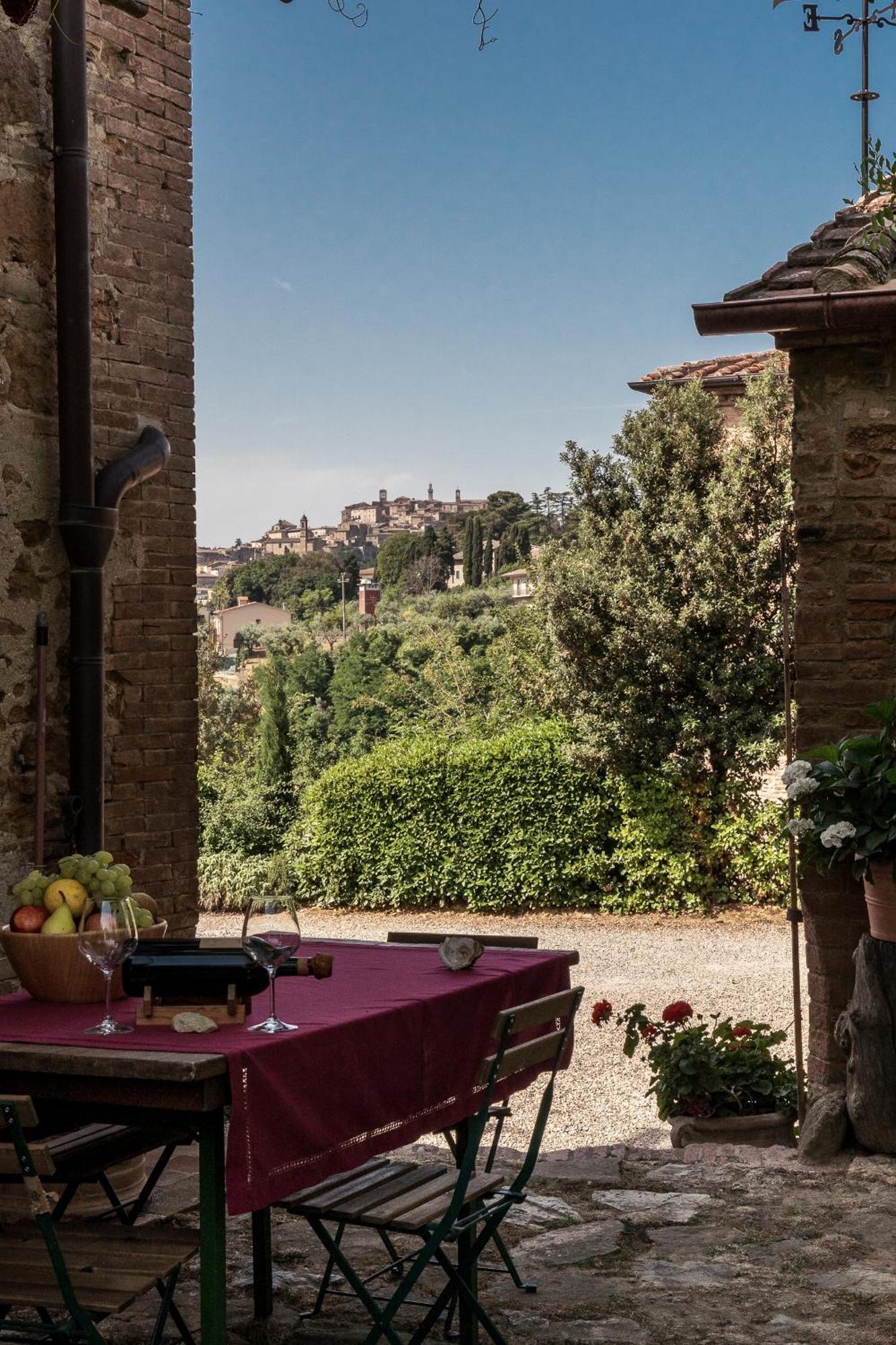 B&B Al Vecchio Forno Montepulciano Stazione Exterior foto
